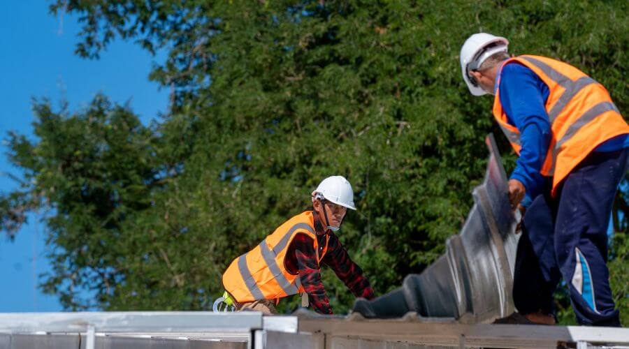 Roof maintenance in Dike, TX